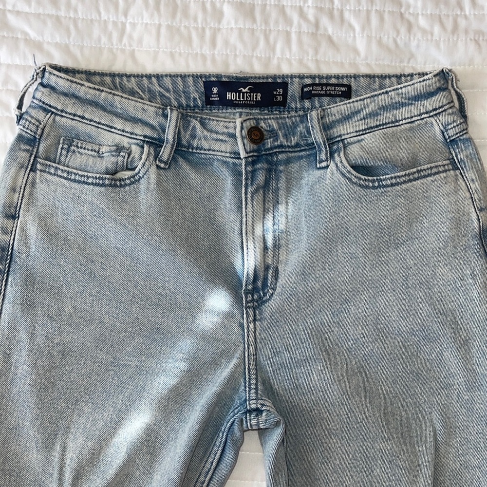 Hollister jean